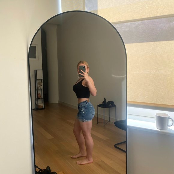 American Eagle Ripped Jean Shorts - Picture 4 of 4